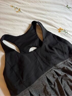 Lululemon Black & Gray Women's Racerback Sporty tank size 8
